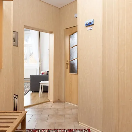 Zamecky Vrch Getaway Apartment *